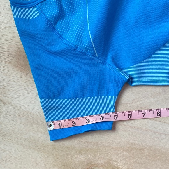 Gymshark Vibrant Blue Crop Top - Picture 11 of 15